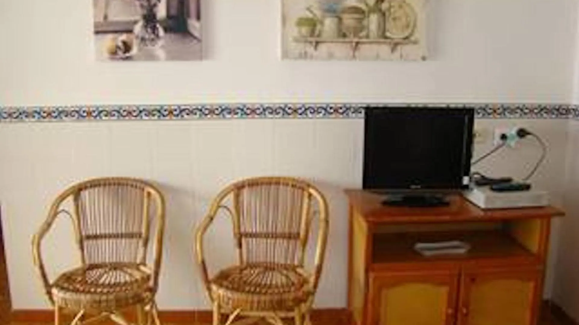 Casa Este - Semi-Detached 2 Bedroom Villa - Great For Smaller Groups Son Bou